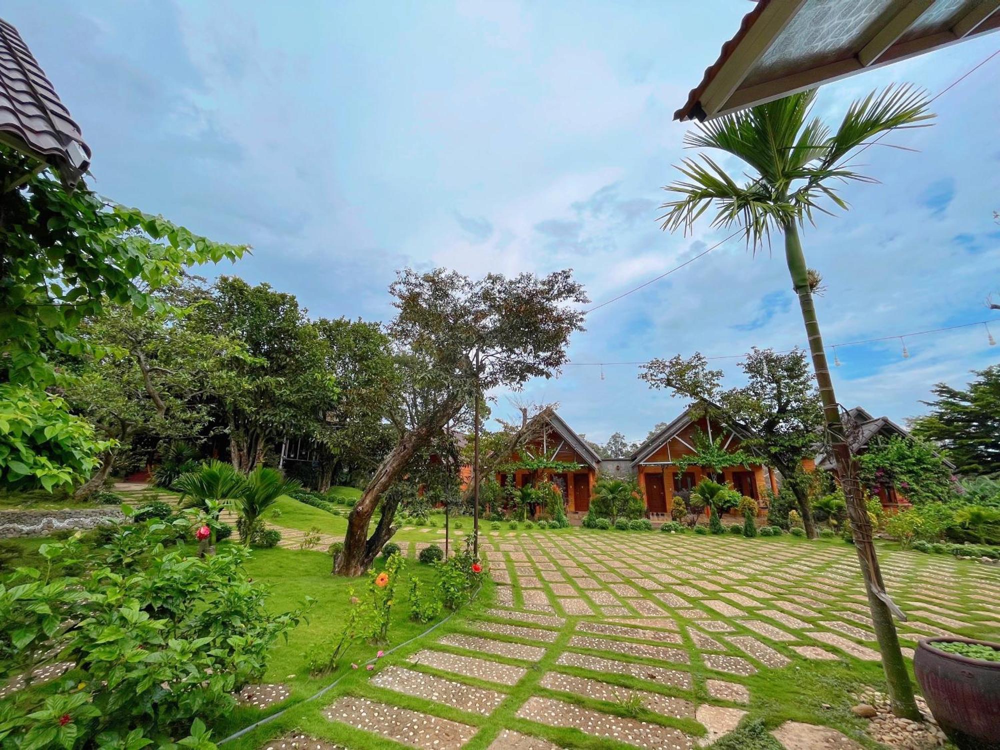 Sora Homestay Pleiku Bagian luar foto